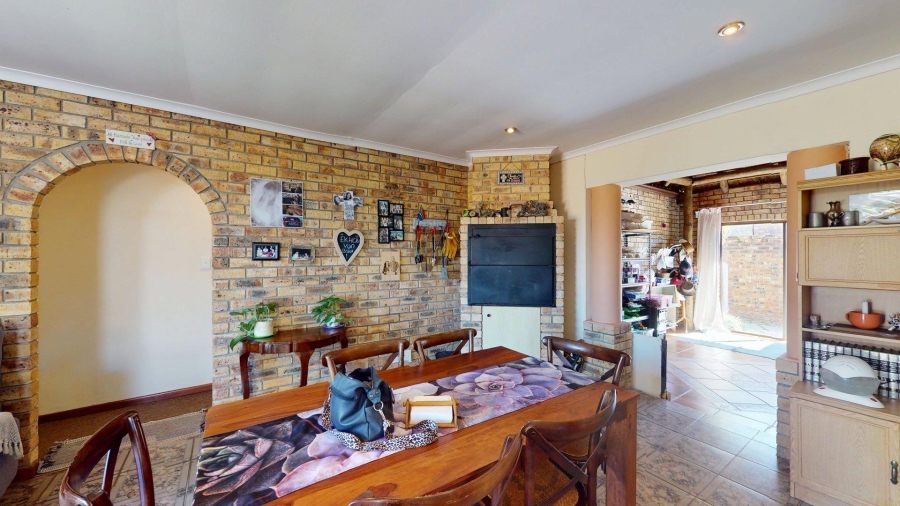 3 Bedroom Property for Sale in Summerstrand Eastern Cape